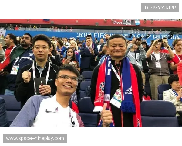 马云亲自出场助阵足球场展现球星风采的视频精彩回放